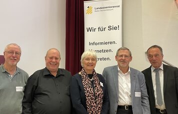 von links nach rechts: Alois Niecholat, Uli Decker, Heike Baehrens, Martin Zerrinius und Prof. Dr. Eckart Hammer  | © © GdP-BW 2025 / Martin Zerrinius - alle Rechte vorbehalten
