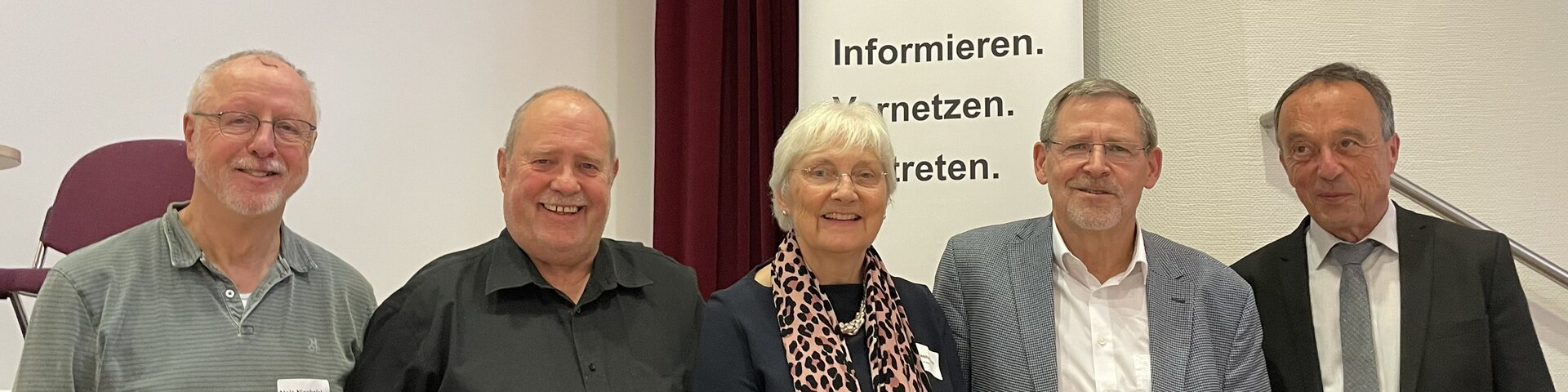 von links nach rechts: Alois Niecholat, Uli Decker, Heike Baehrens, Martin Zerrinius und Prof. Dr. Eckart Hammer  | © © GdP-BW 2025 / Martin Zerrinius - alle Rechte vorbehalten