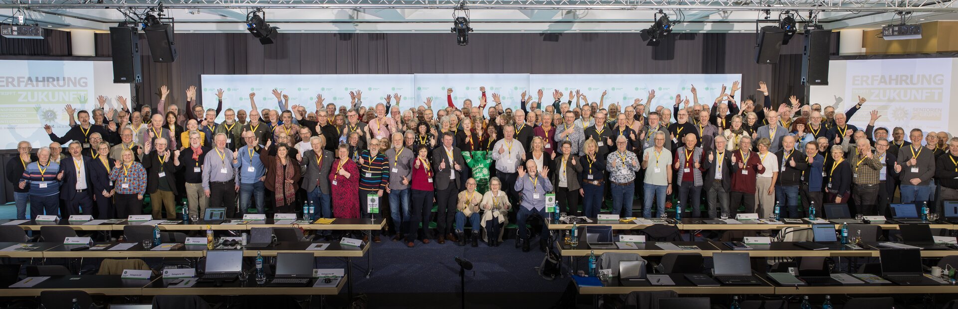 Gruppenbild der Teilnehmer der 10. Bundesseniorenkonferenz in Potsdam | © © GdP-BW 2026 - Kay Herschelmann / alle Rechte vorbehalten