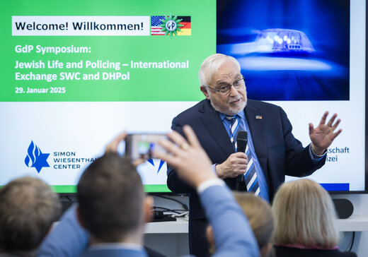 Rabbi Abraham Cooper: „Aufbauend auf Wahrheit bieten uns die Errungenschaften und Misserfolge der Vergangenheit die Möglichkeit, eine bessere Zukunft zu gestalten.“  | © GdP/Kay Herschelmann