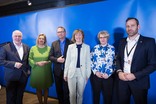 (v. l.) Bundesministerin des Innern Nancy Faeser, ver.di-Vorsitzender Frank Werneke, Präsidentin der VKA Karin Welge, GEW-Vorsitzende Maike Finnern, GdP-Bundesvorsitzender Jochen Kopelke. | © GdP/Kay Herschelmann