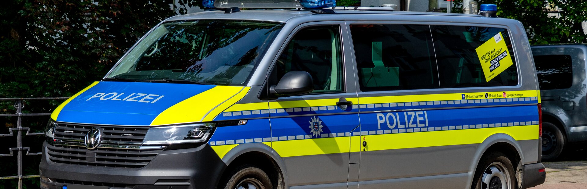 Polizeiauto seitlich | © @Gdp